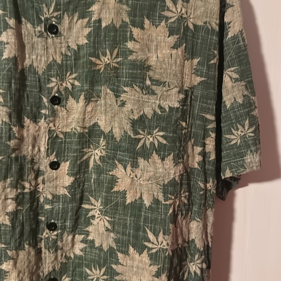 Vatpave Men's Hawaiian Short Sleeve Button Down XL Shirt with Pocket - Picture 4 of 11